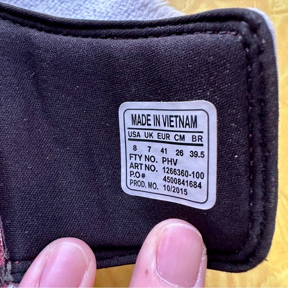 Men’s Size 8 UNDER ARMOUR Slide-on Sandals - Picture 5 of 7